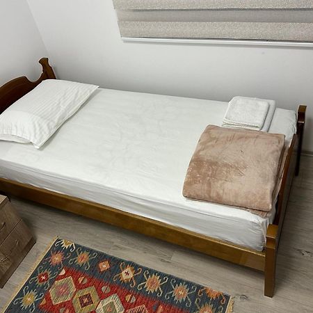 Lola'S Rooms Gjirokastër Exterior foto